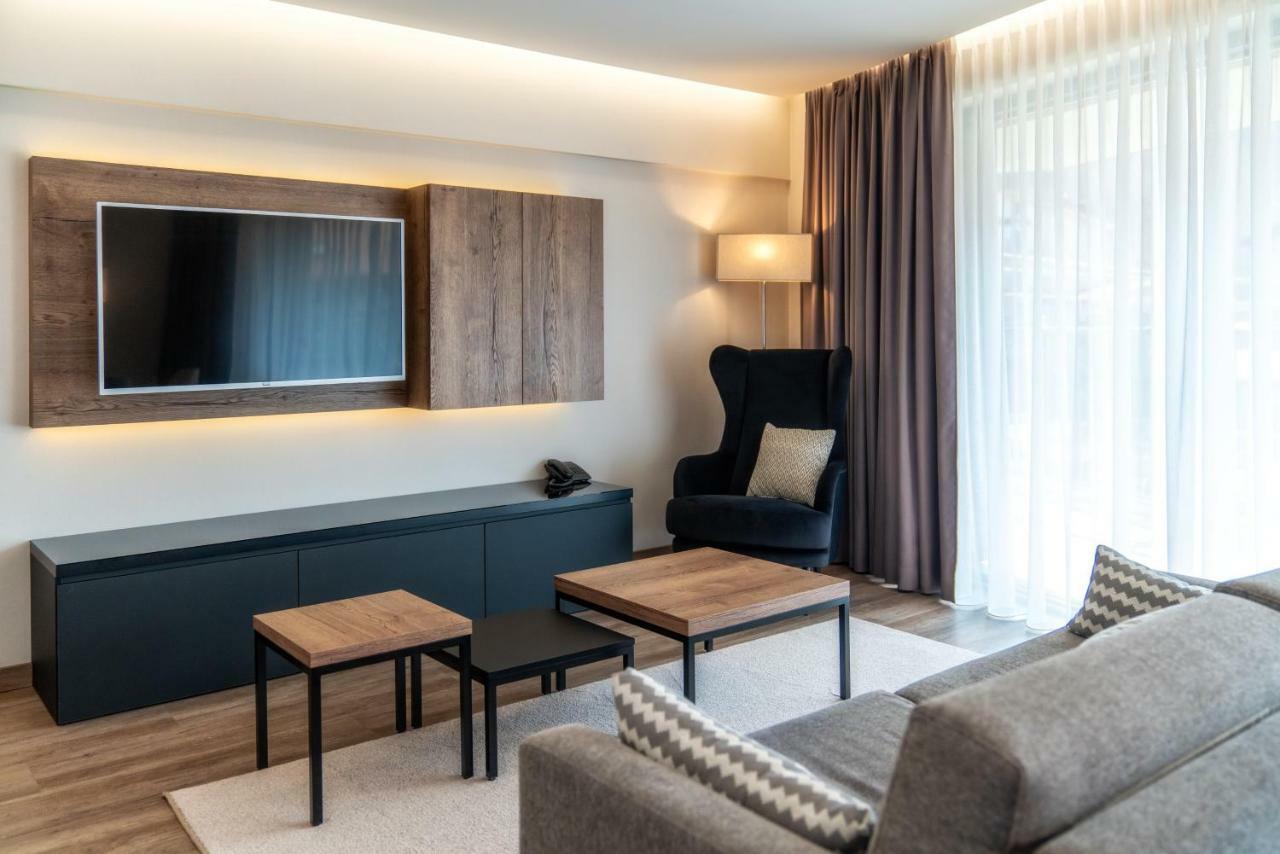 Meta Apartments Щирк Экстерьер фото